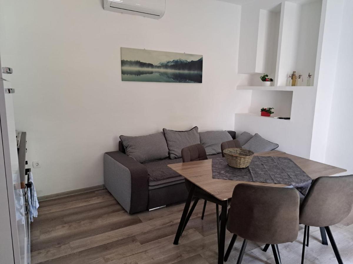 Apartment Ground Floor With Parking Erny Pula Exterior photo